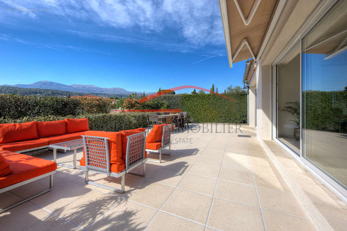 Maison à LA COLLE-SUR-LOUP