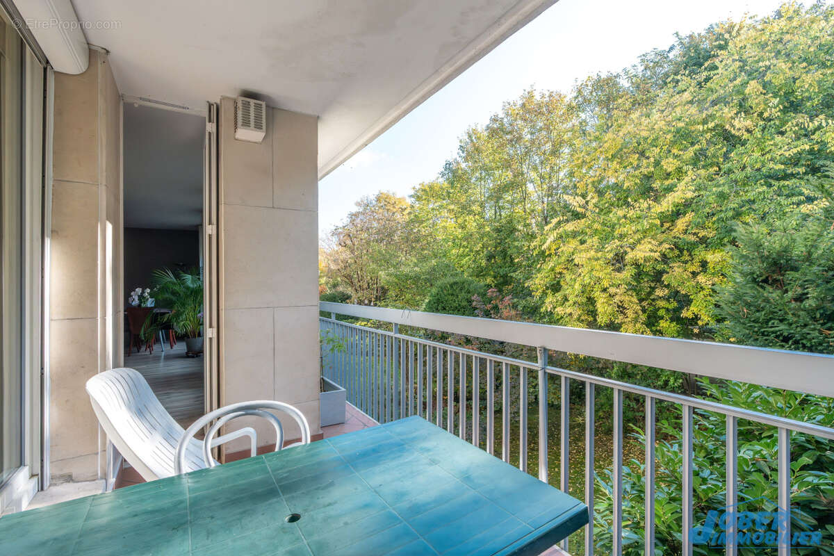 Appartement à NOGENT-SUR-MARNE