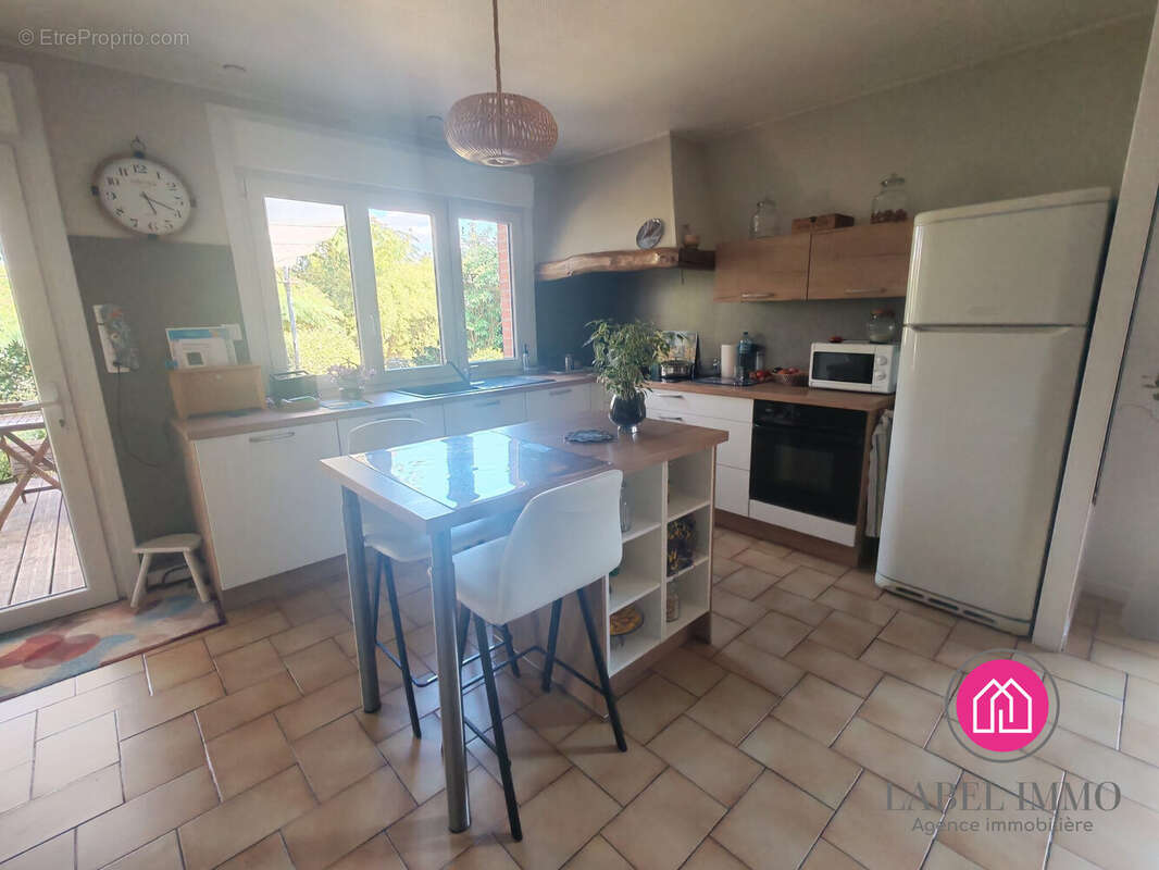 Maison 95 m² à Bruay-Sur-L'escaut  - photo 2