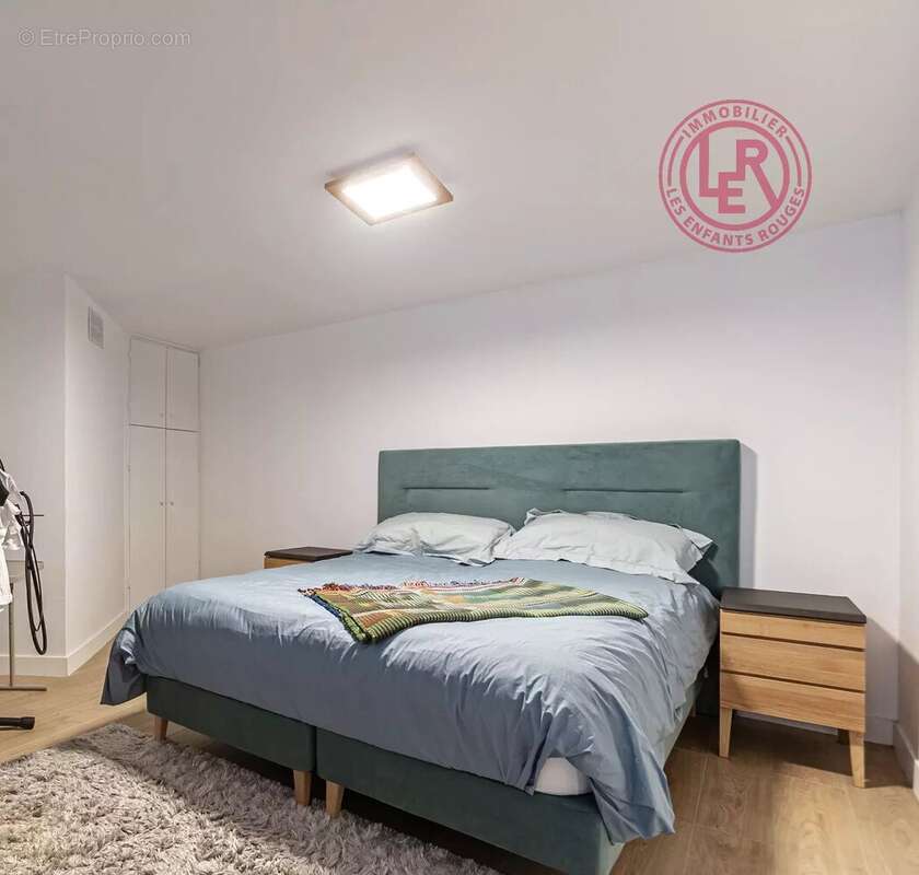 Appartement à PARIS-9E