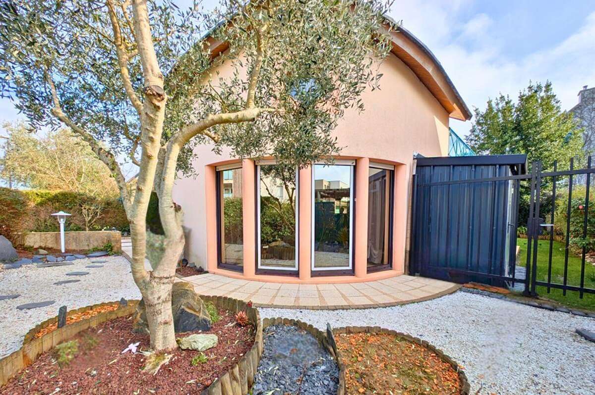 Maison à SAINTE-LUCE-SUR-LOIRE