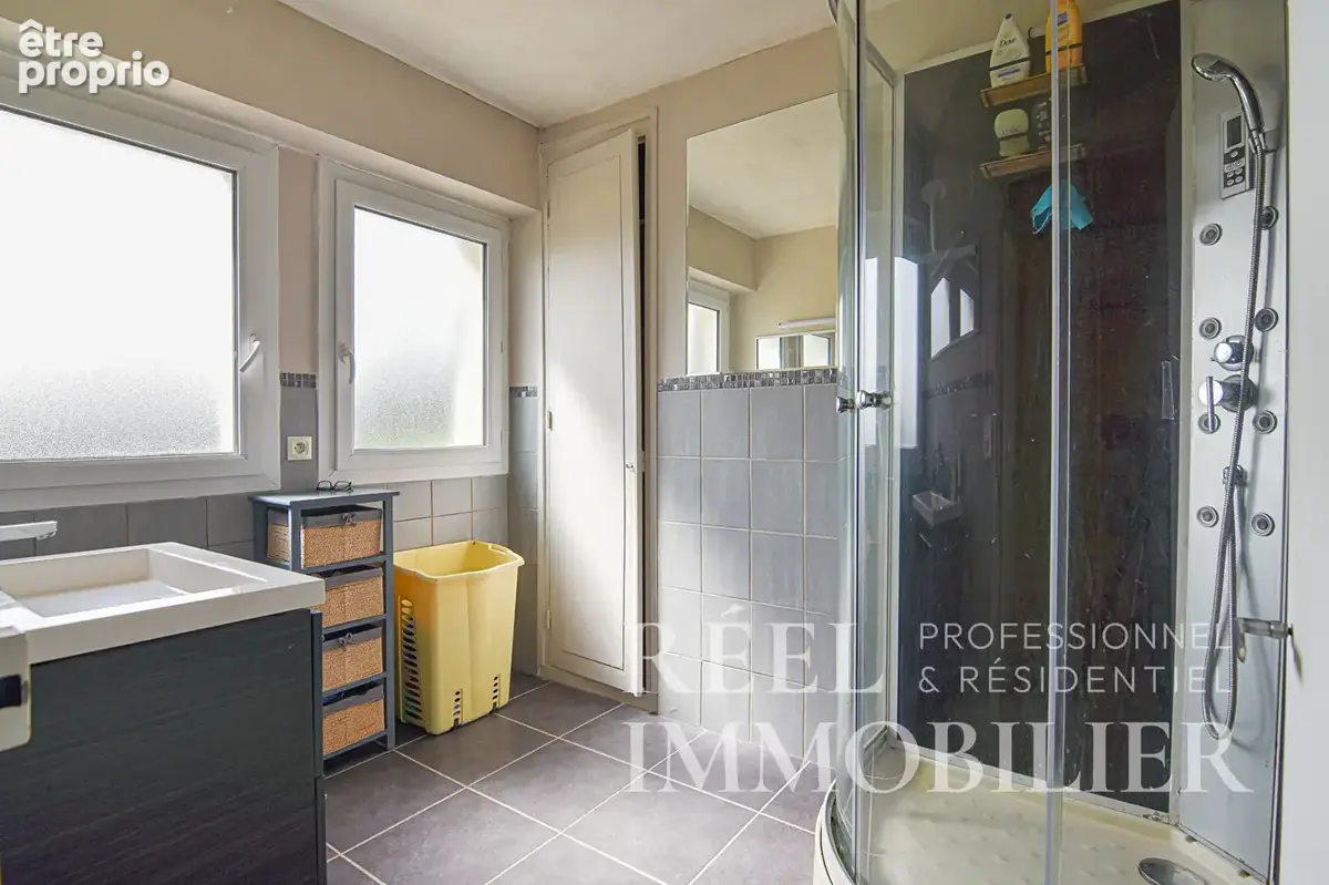 Grande maison de ville de 291 m² avec jardin et terrasse panoramique - photo 13