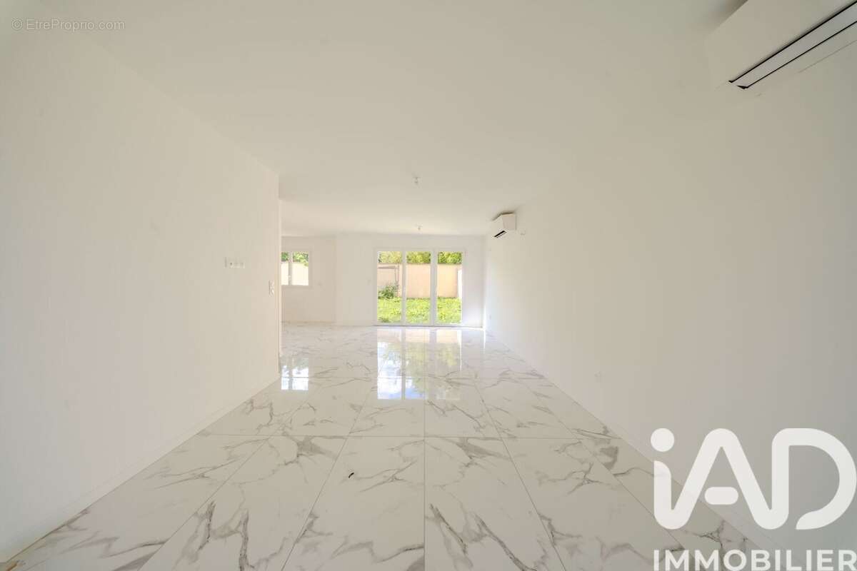 Maison 112 m² à Lagny-Sur-Marne  - photo 4