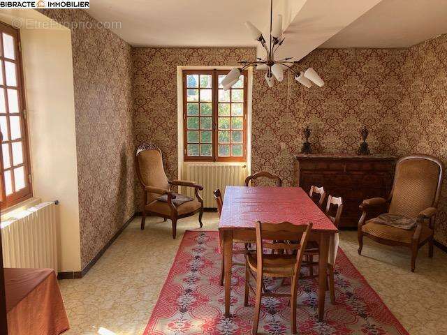 n°2 - Maison à LA CELLE-EN-MORVAN