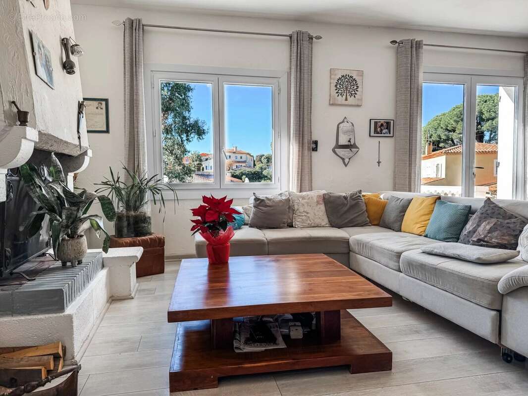 Maison à CAGNES-SUR-MER