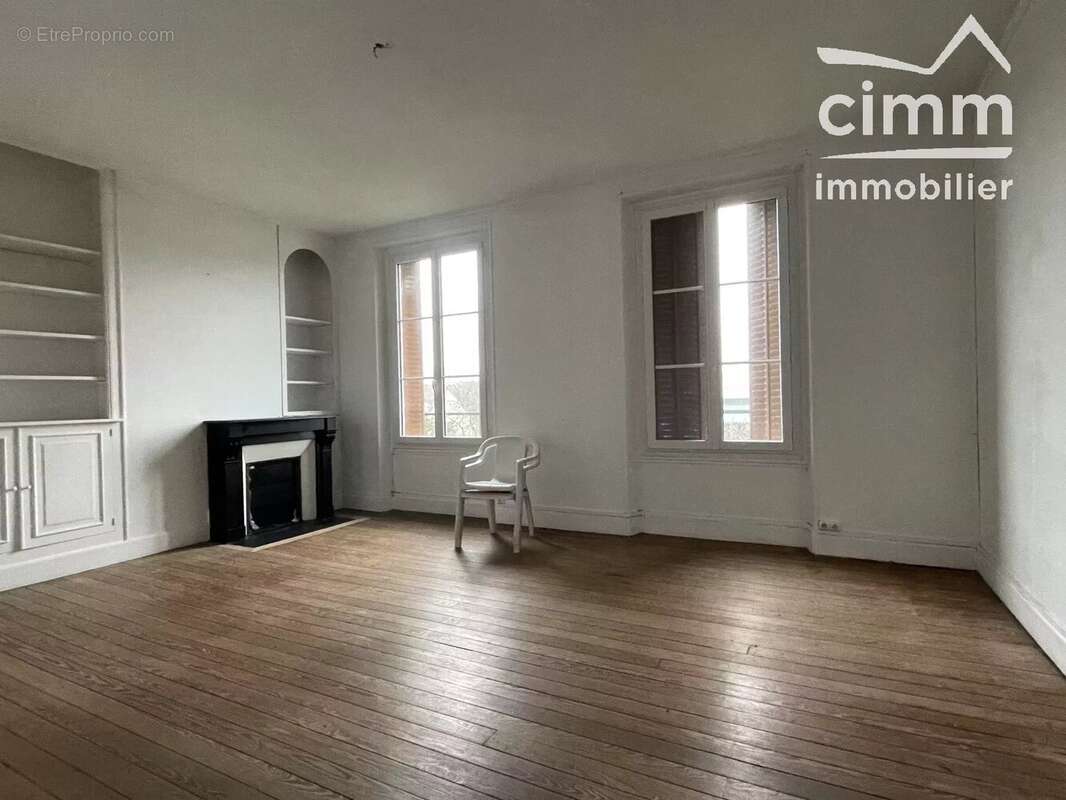 Appartement à COULOMMIERS