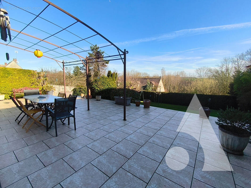 Maison à CREPY-EN-VALOIS