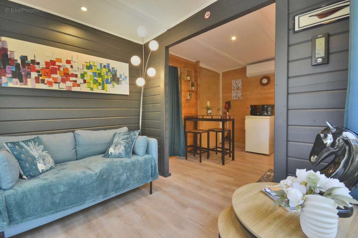 Maison à ROQUEFORT-LES-PINS