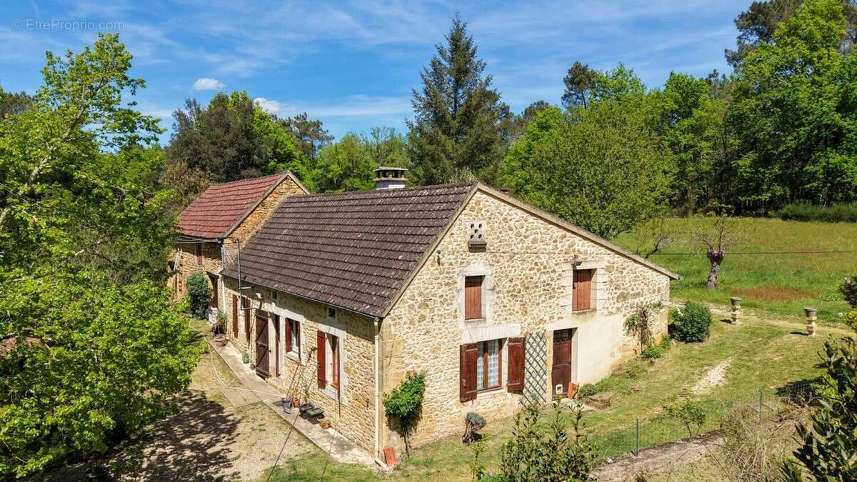Maison à GOURDON