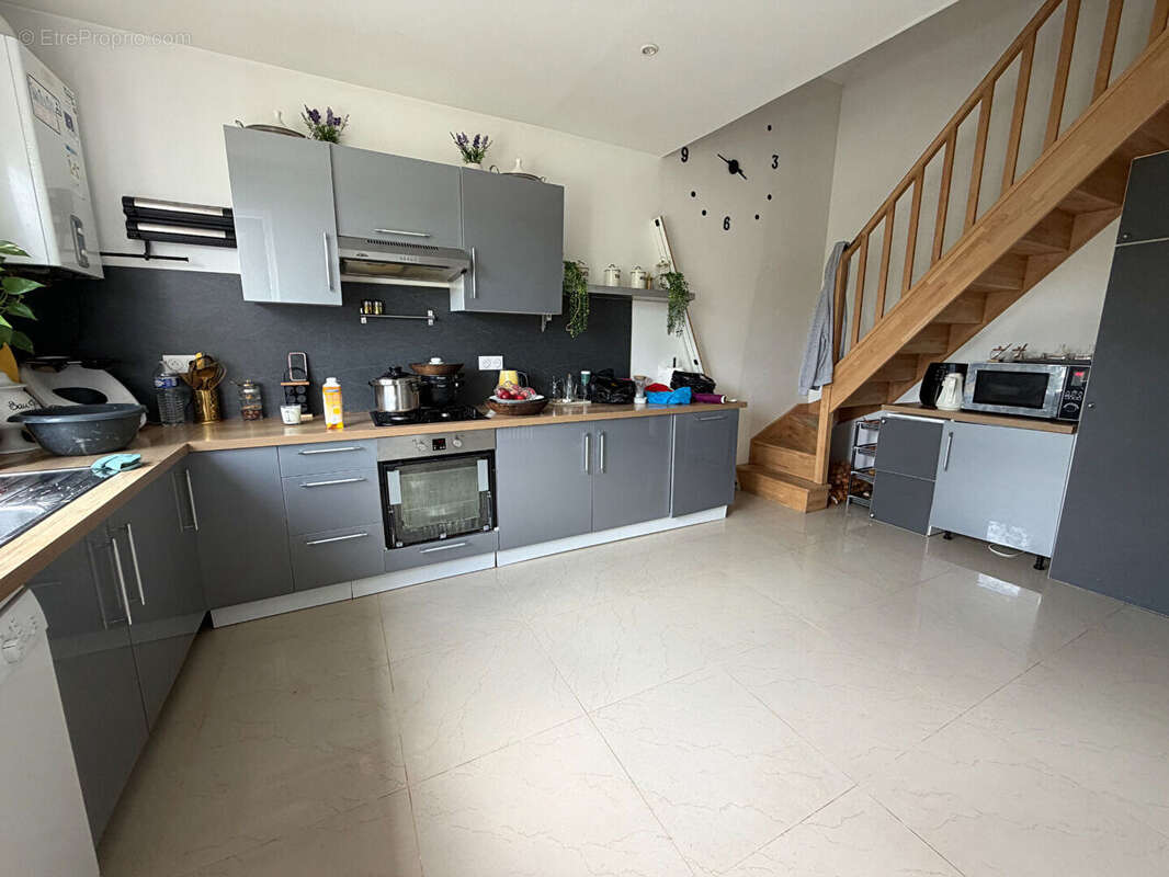 Appartement à LE BLANC-MESNIL