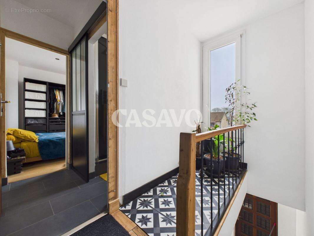 Appartement à SAINT-MAUR-DES-FOSSES