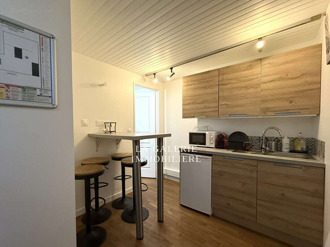 Commerce à PARIS-15E