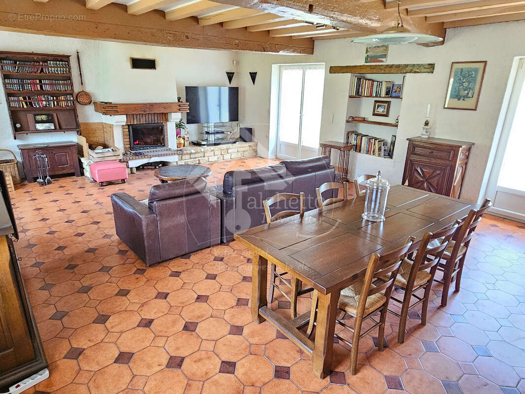 Maison à TREZELLES