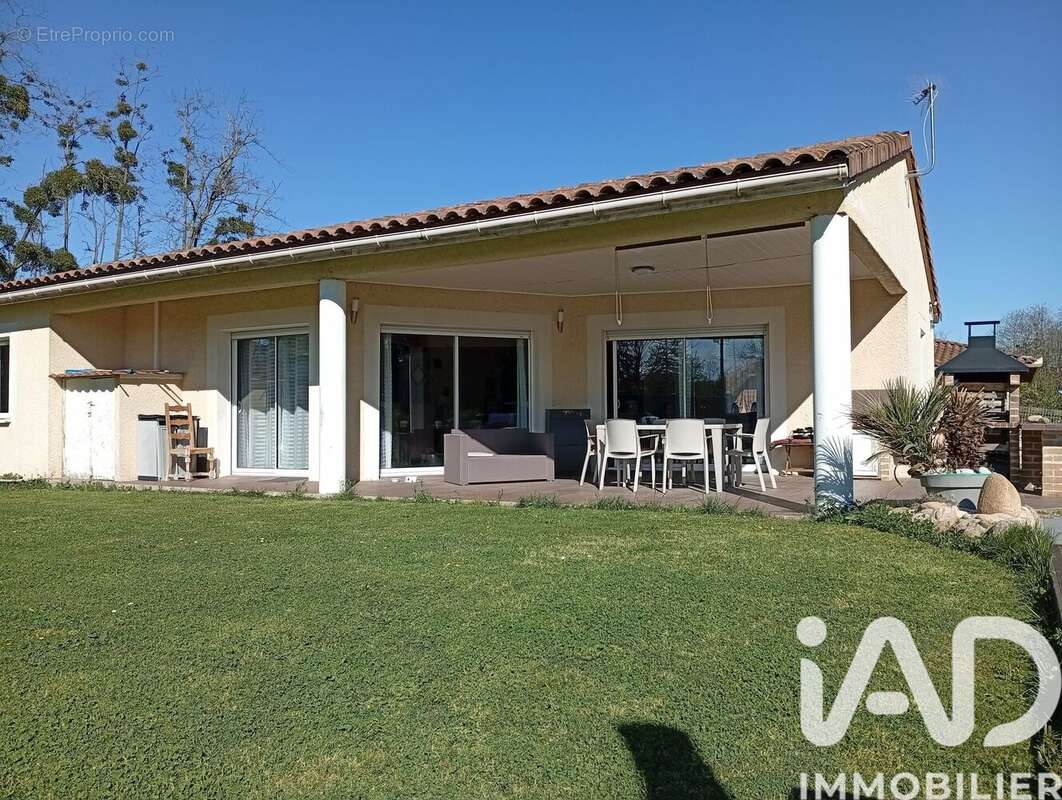 Photo 2 - Maison à VERNIOLLE