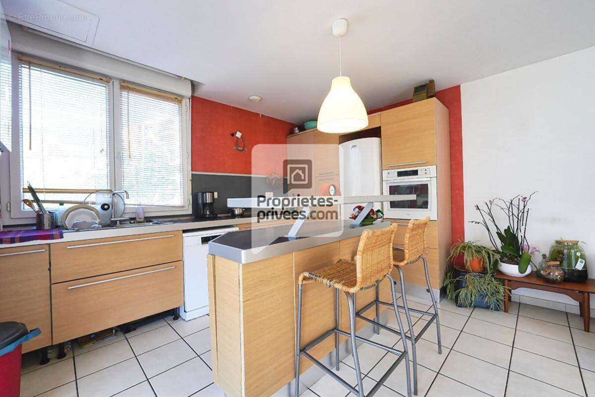Appartement à SEYSSINET-PARISET