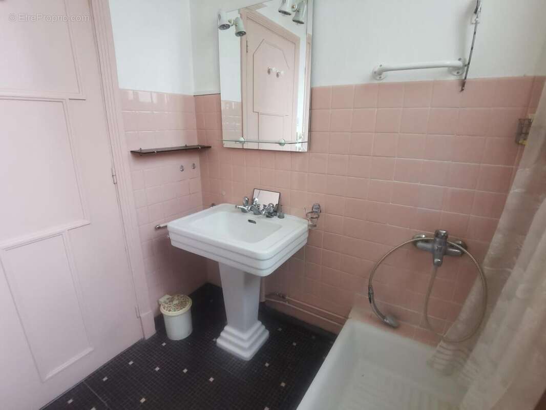 Photo 6 - Appartement à LA MADELEINE