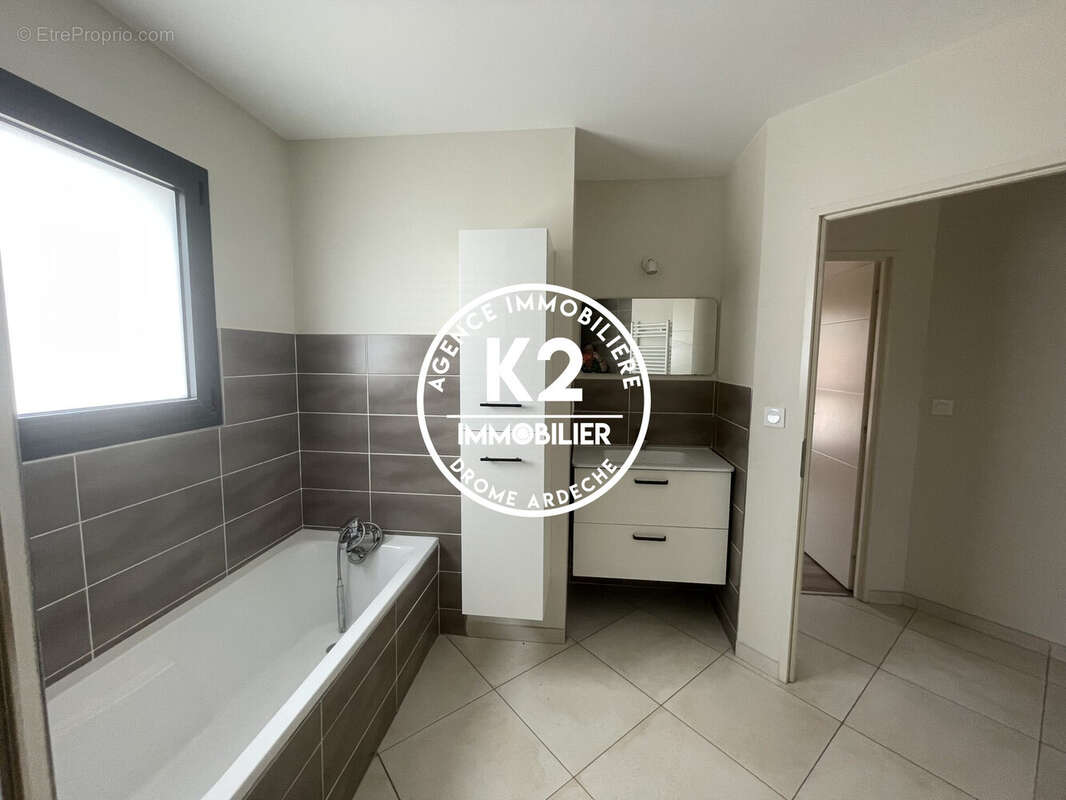 Maison 145 m² à Montelimar  - photo 8