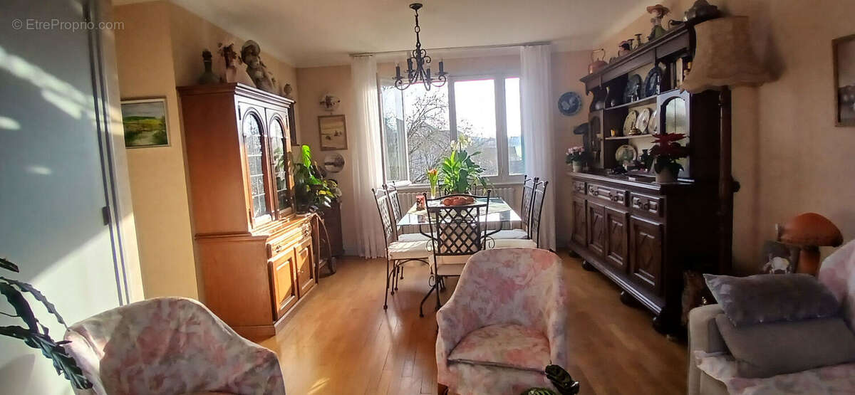 Maison à DOMMARTIN-SOUS-AMANCE