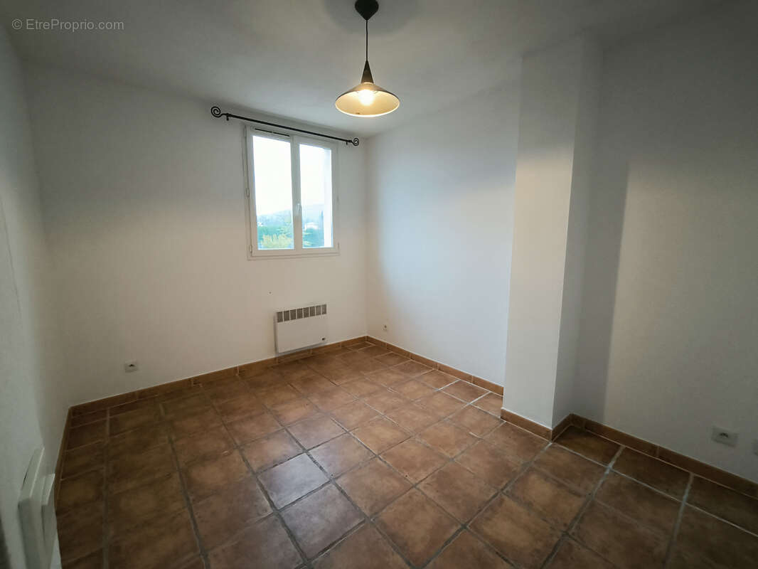 Maison à SAINT-CHRISTOL-LES-ALES