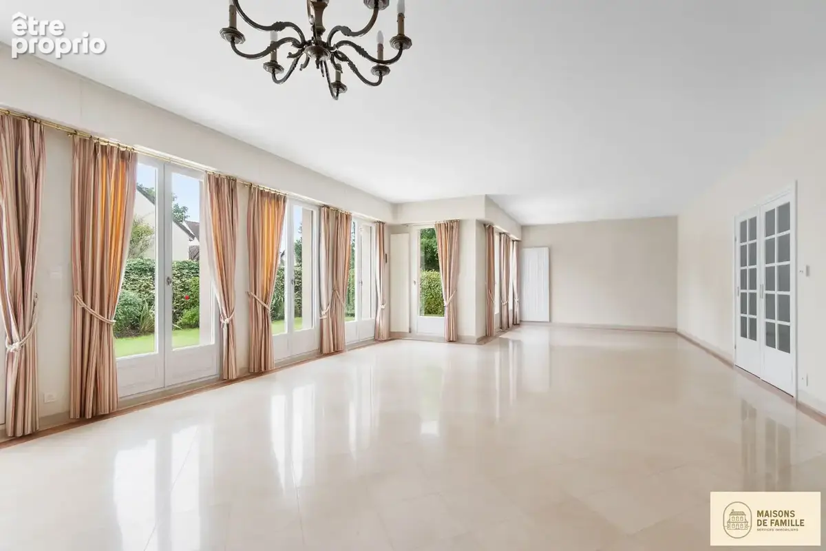 Les Erables - Maison 8 pièces de 270 m2 à vendre à Croissy Sur Seine - photo 3
