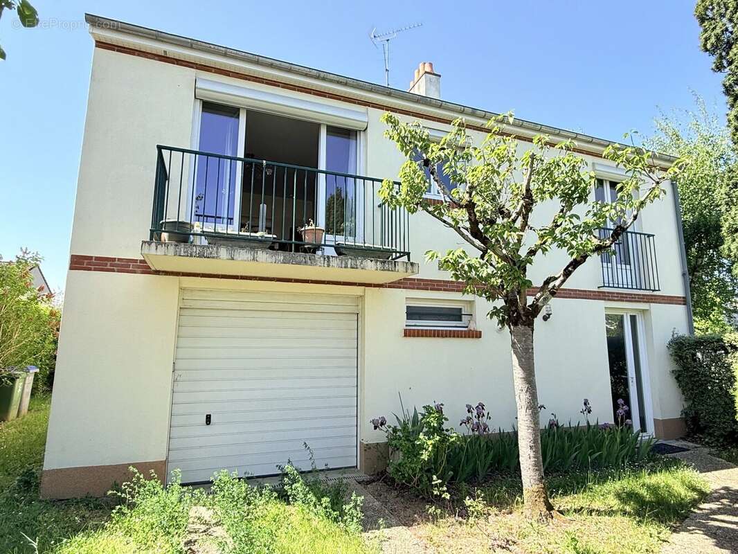 Maison à OLIVET