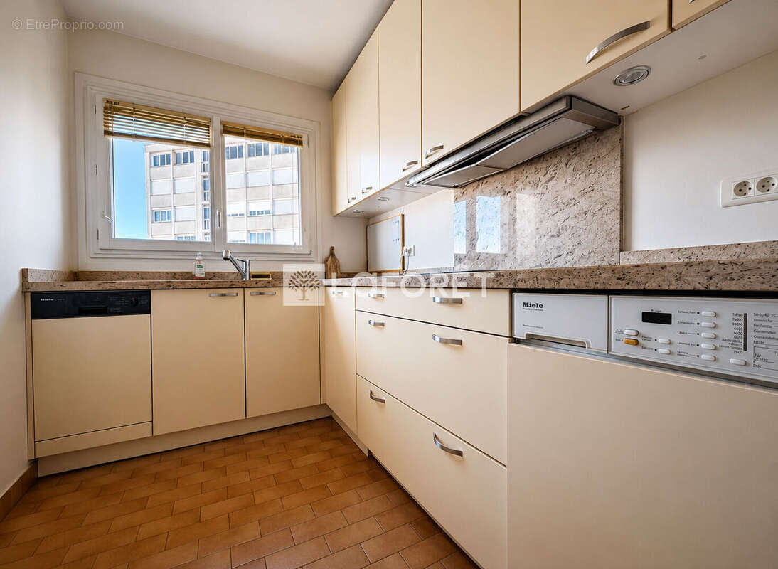 Appartement Paris 3 pièce(s) 73.52 m2 - photo 4