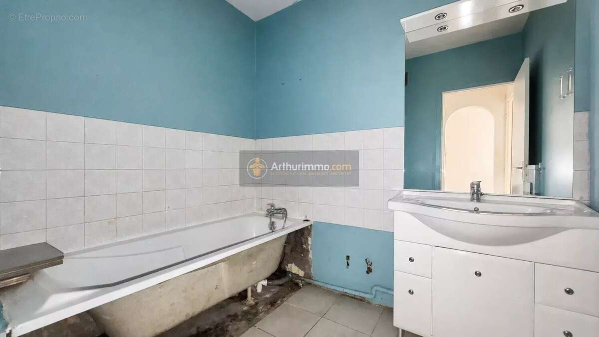 Appartement à FREJUS