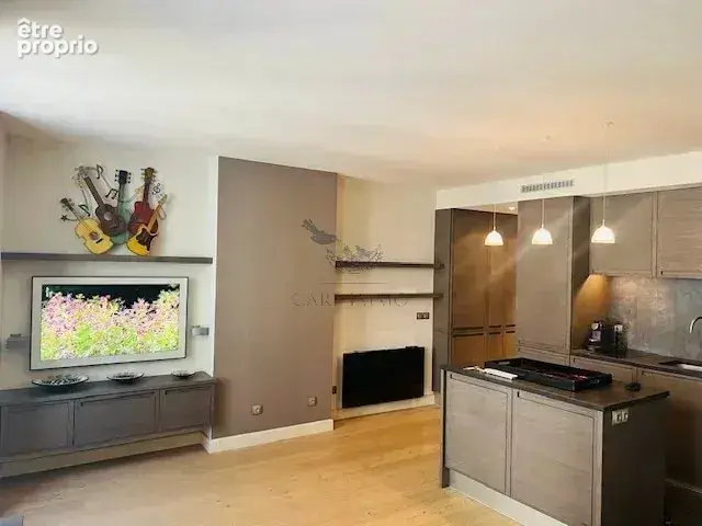 Appartement à PARIS-4E