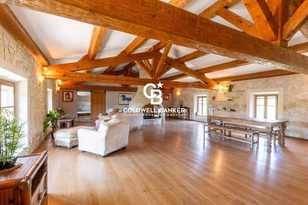 Maison à TOURTOUR