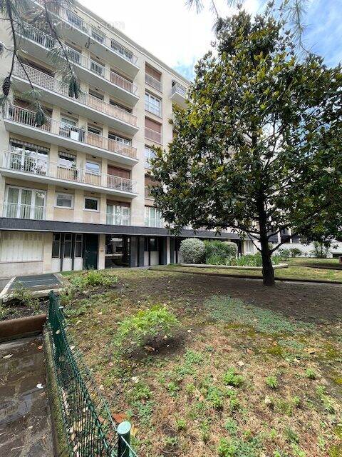 Appartement à LEVALLOIS-PERRET
