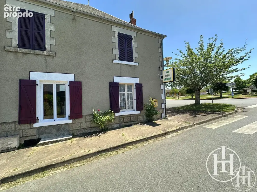 À saisir : petit prix   maison de 208 m2 avec garage, caves et terrains - - photo 10