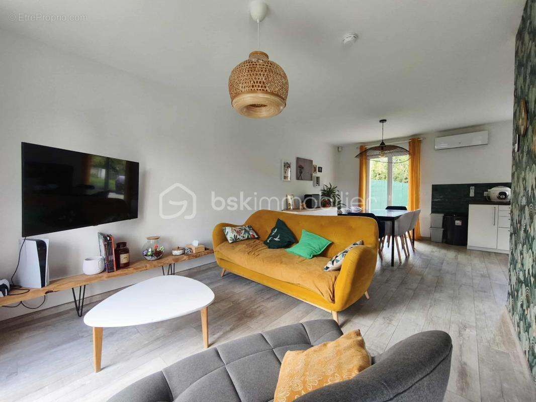 Maison à CONGIS-SUR-THEROUANNE