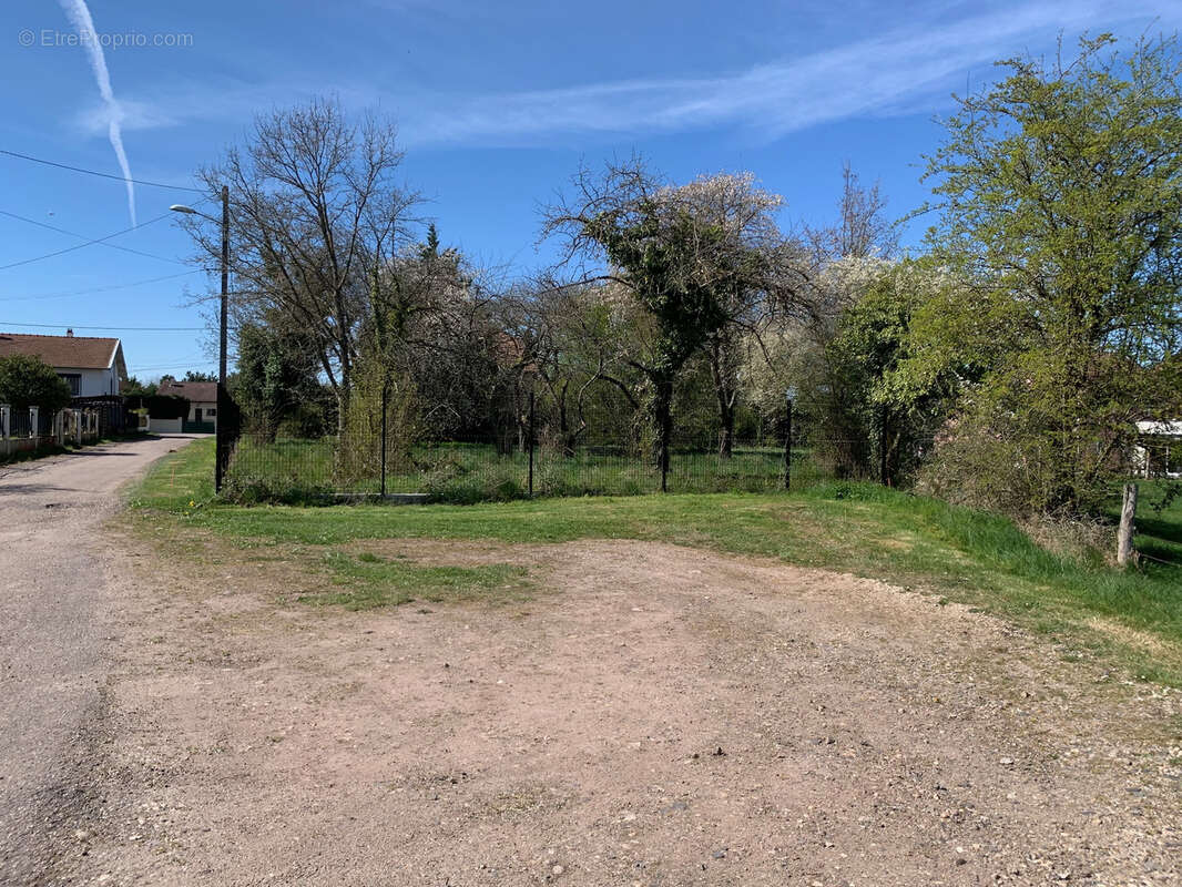 Terrain à CROISMARE