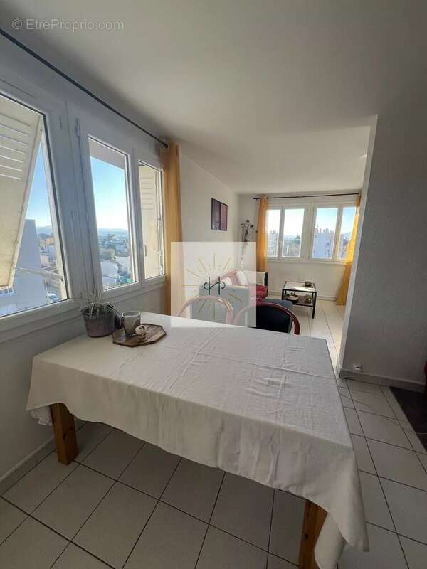 Appartement à MONTELIMAR
