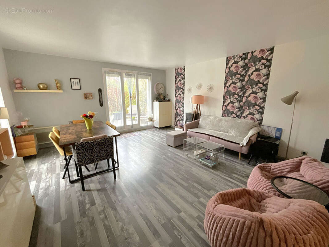 Maison à MONTIGNY-LE-BRETONNEUX