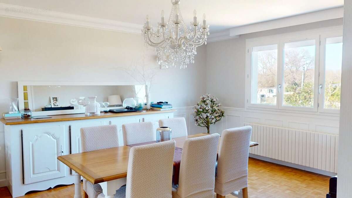 Maison à SAINT-DENIS-EN-VAL