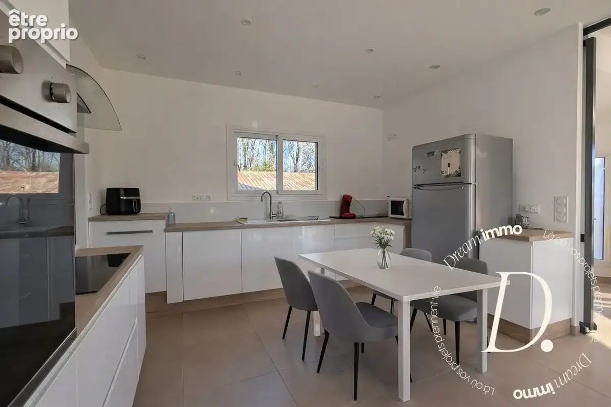 Maison 5 pièces 136 m² à vendre à Saint-Martin-De-Hinx (40390) - photo 4
