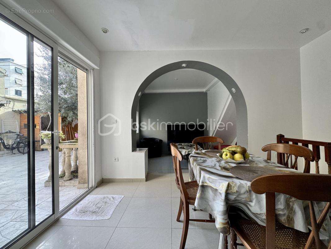 Maison à AUBERVILLIERS