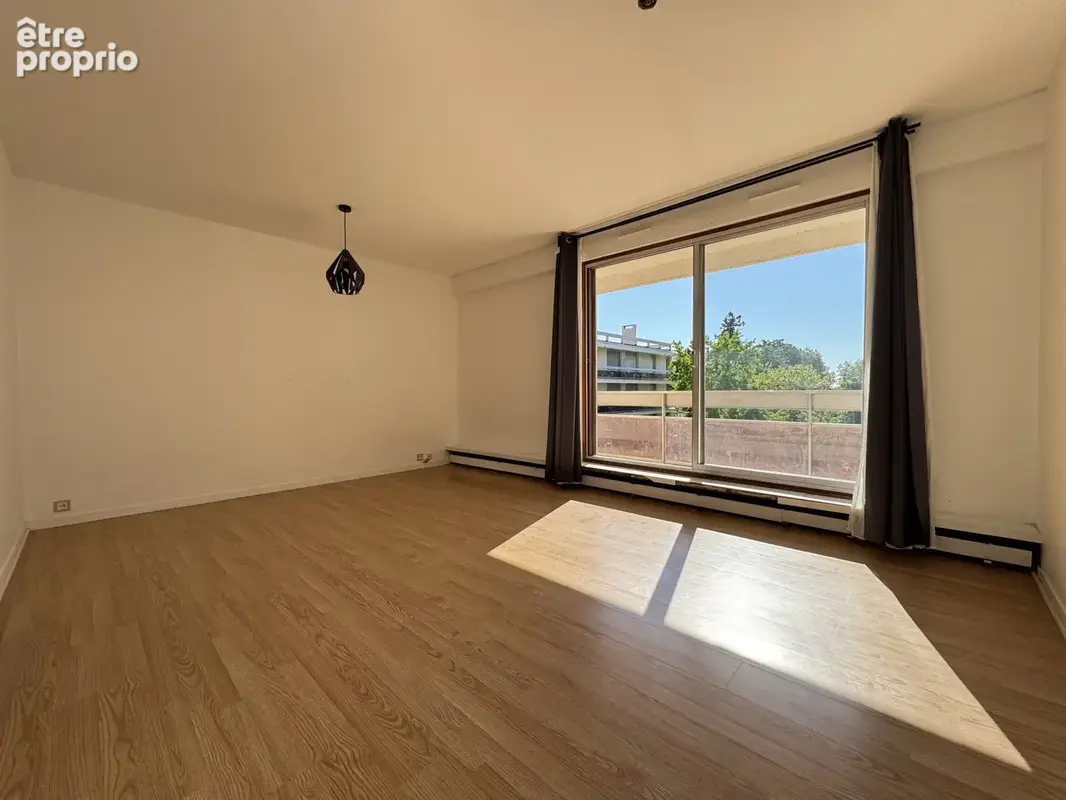 Appartement à MAREIL-MARLY