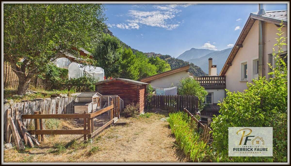T4 rénové avec jardin, dépendance et vue panoramique – Briançon - photo 16