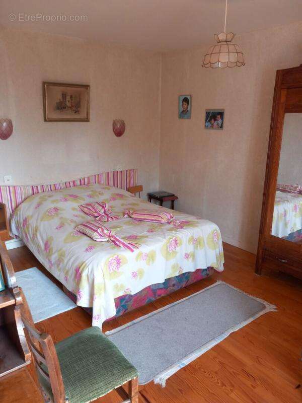 Maison à RIOZ