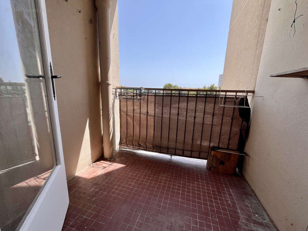 À acheter 160000 € à Toulon (83) : appartement de 70.85m2 - photo 14