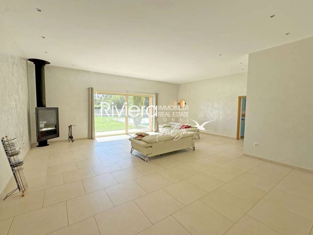 Propriété 300m2 - Piscine - Vue mer - photo 9