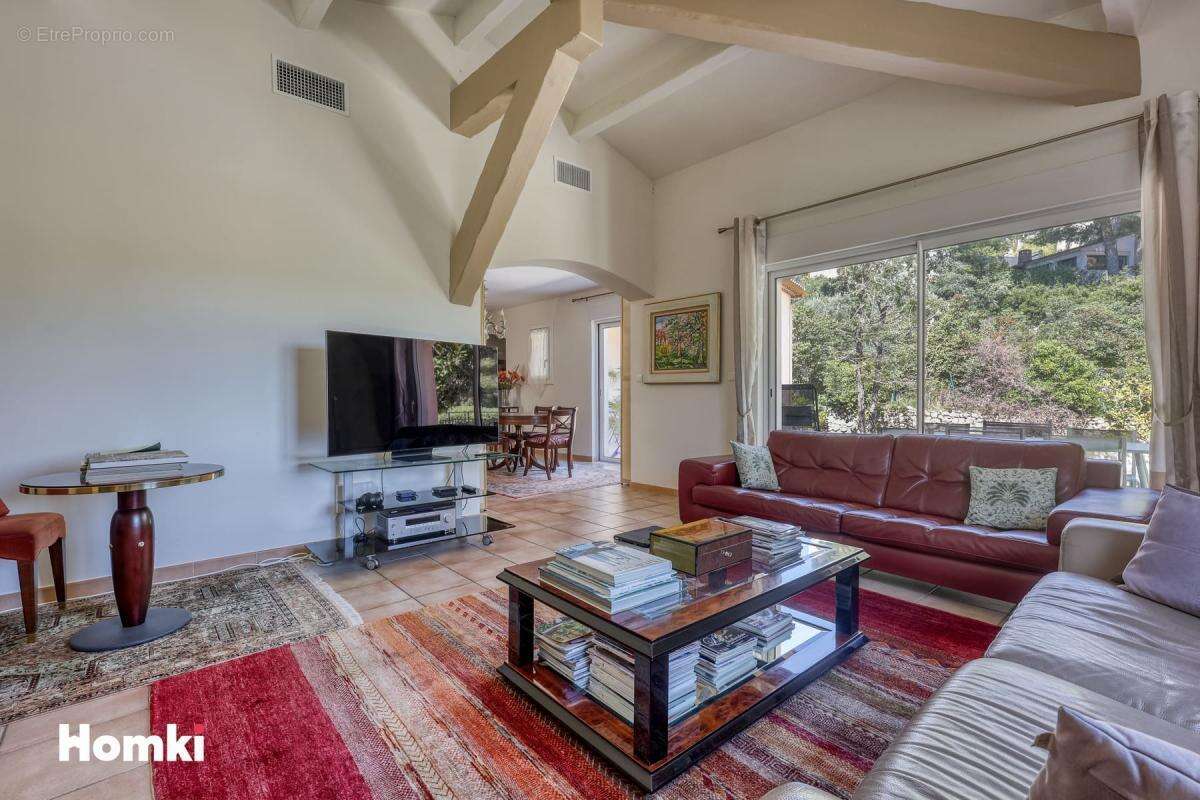 Maison à LA CADIERE-D'AZUR