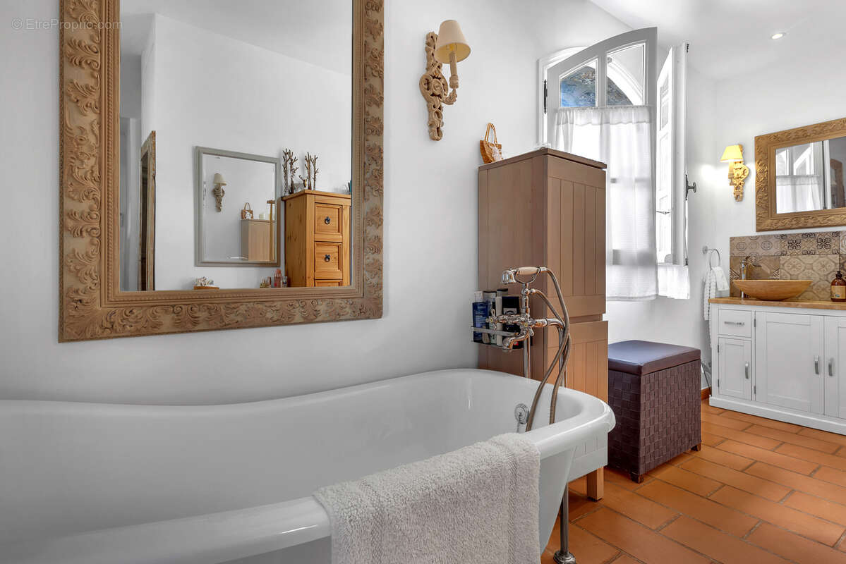 Maison à PEYMEINADE