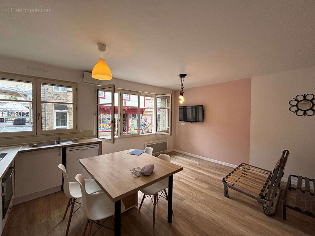 AURAY, hyper centre - STUDIO 30 m² - photo 2