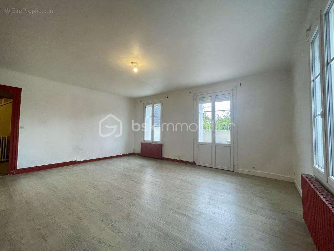 Maison à SAINT-PIERRE-DES-CORPS