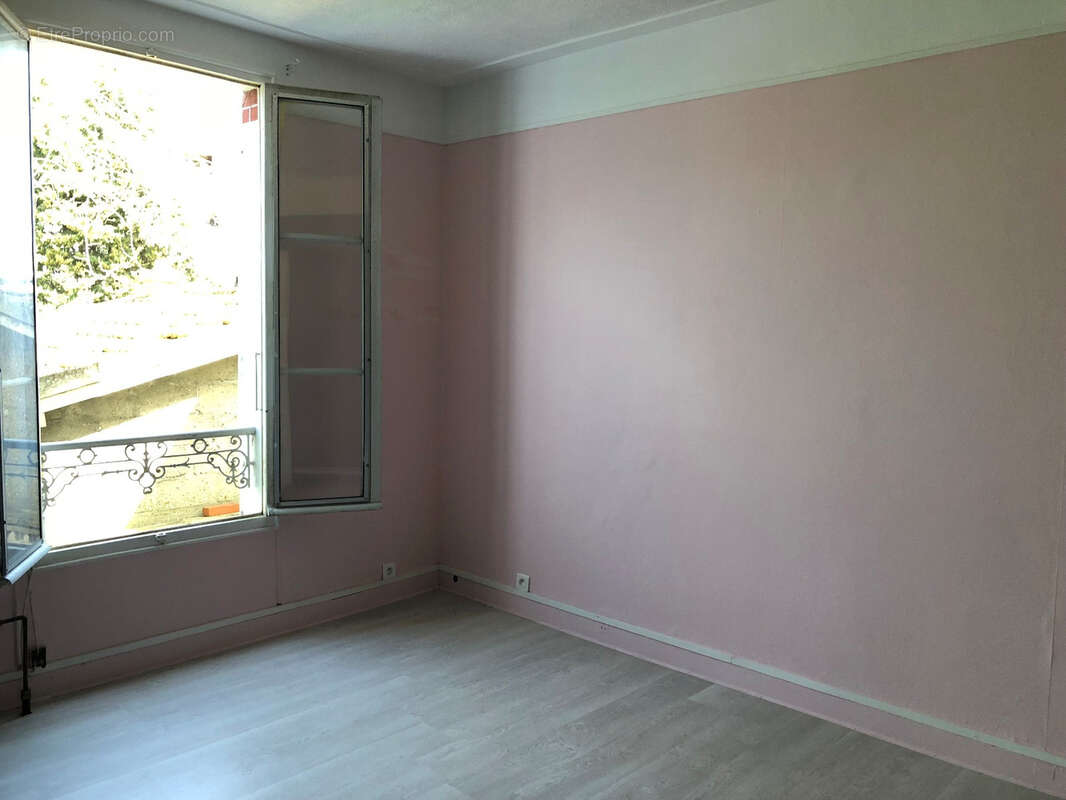 Maison à VIRY-CHATILLON