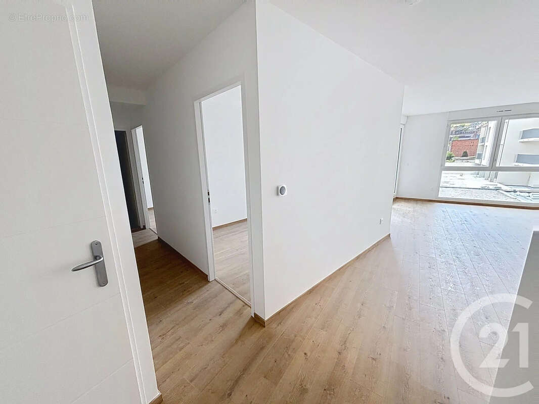 Appartement 70 m² à Epernay  - photo 6