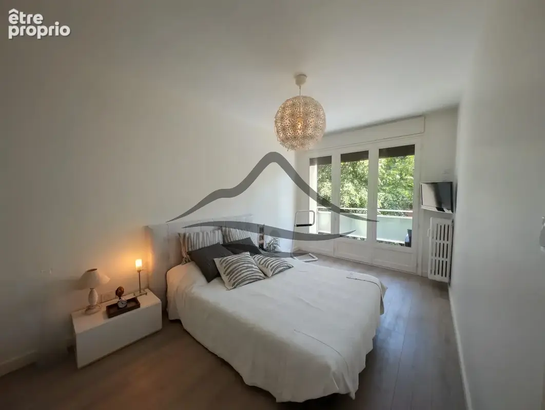À VENDRE   Appartement T2 de 50 m2 entièrement rénové   Chambéry - photo 2
